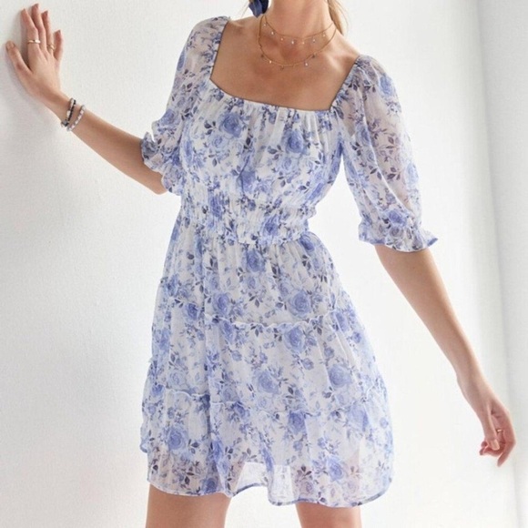 Trixxi Dresses & Skirts - Francescas Wenona Blue and White Chiffon Dress